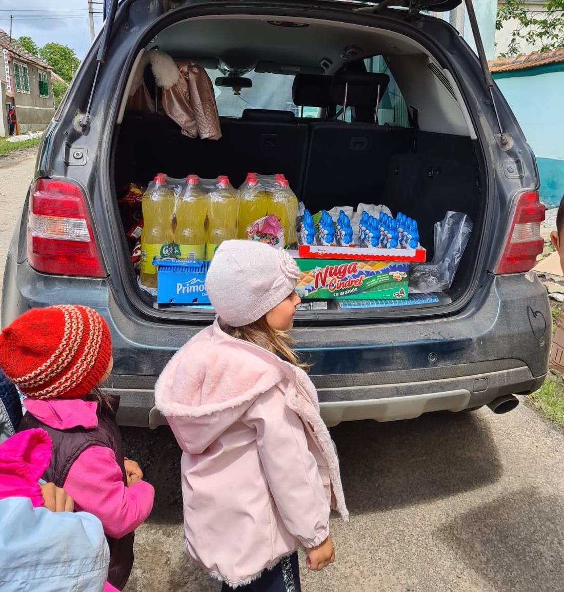 Campania „Un zâmbet de copil” a ajuns în comuna Brădeni