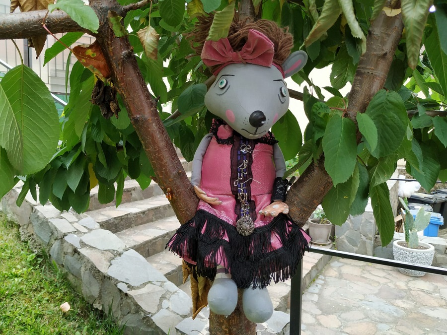 Povestea Cenușăresei, reinterpretată de păpușarii Teatrului “Gong”