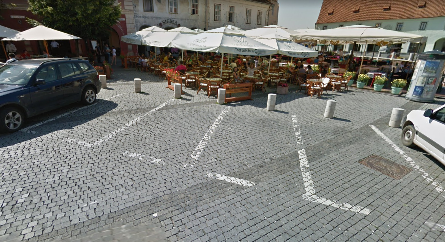 Primăria desființează alte 18 locuri de parcare din Piața Mică