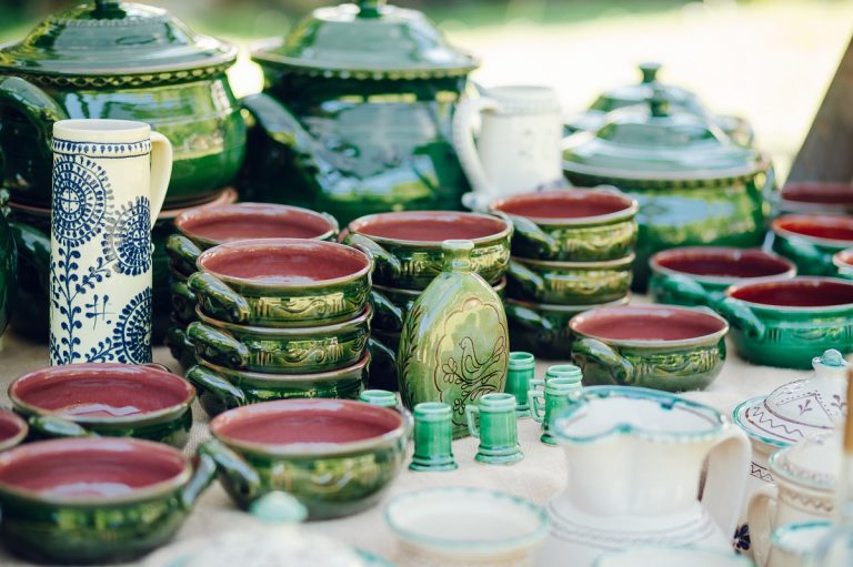 Târgul „Frumos. Ceramic. Folositor” a început azi la Muzeul din Dumbrava Sibiului