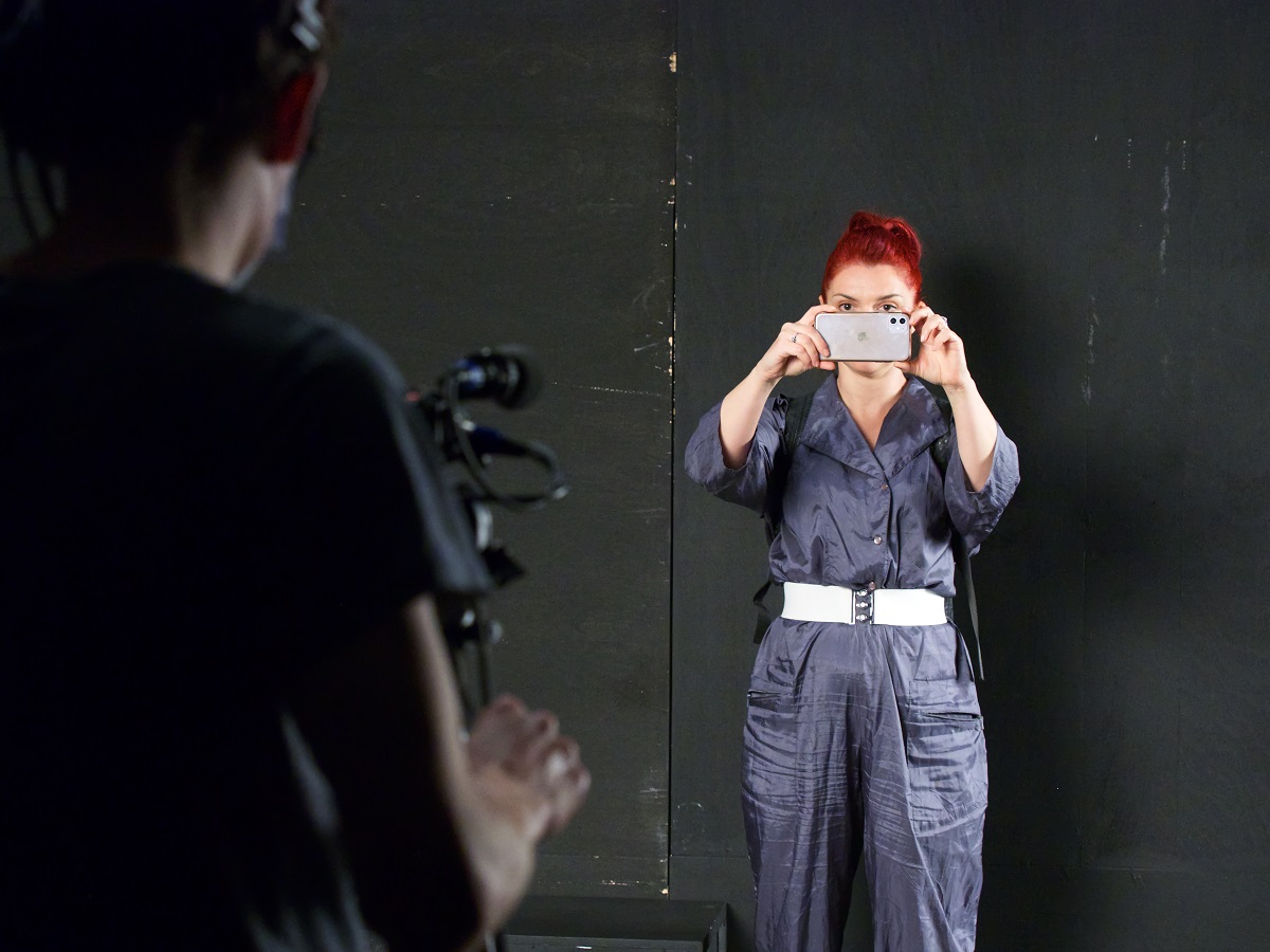 Primul spectacol jucat în direct de actorii TNRS pe scena Teatrului, dar fără public