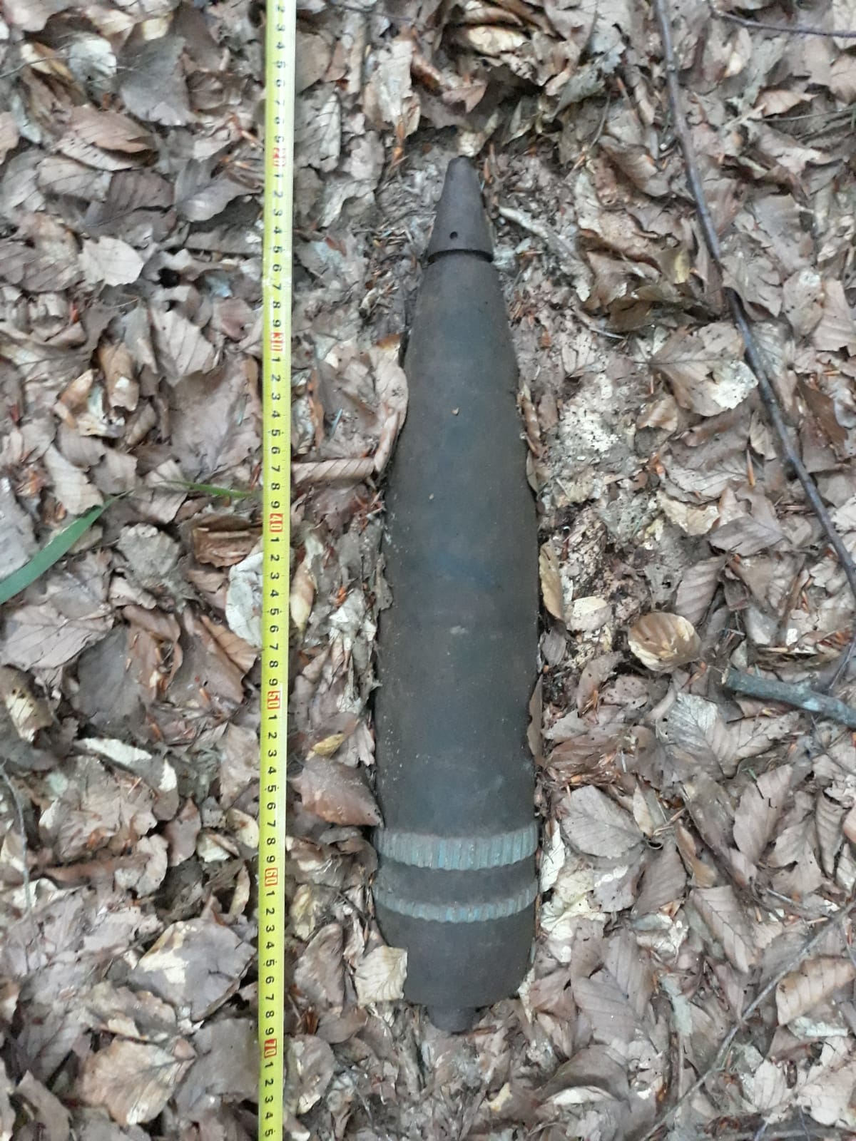 FOTO: Proiectil ridicat de pirotehniștii ISU Sibiu