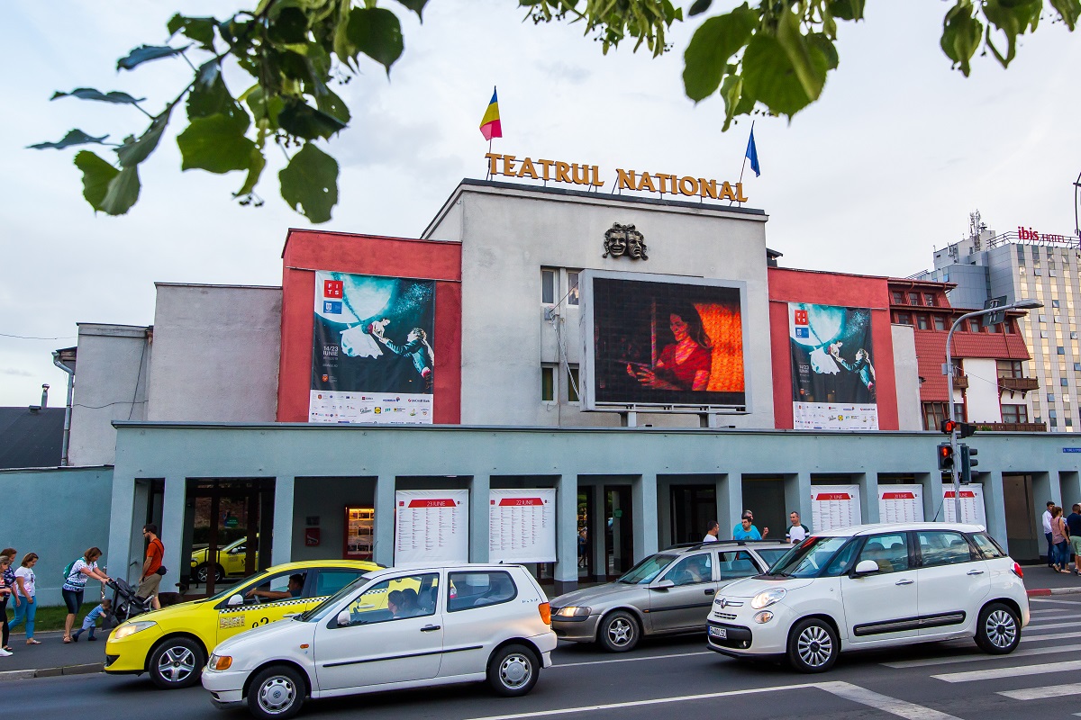 TNRS reia spectacolele cu public, în sălile de teatru, în 17 septembrie. Lămpi bactericide UV și spații dezinfectate de mai multe ori pe zi, printre măsurile luate de instituție