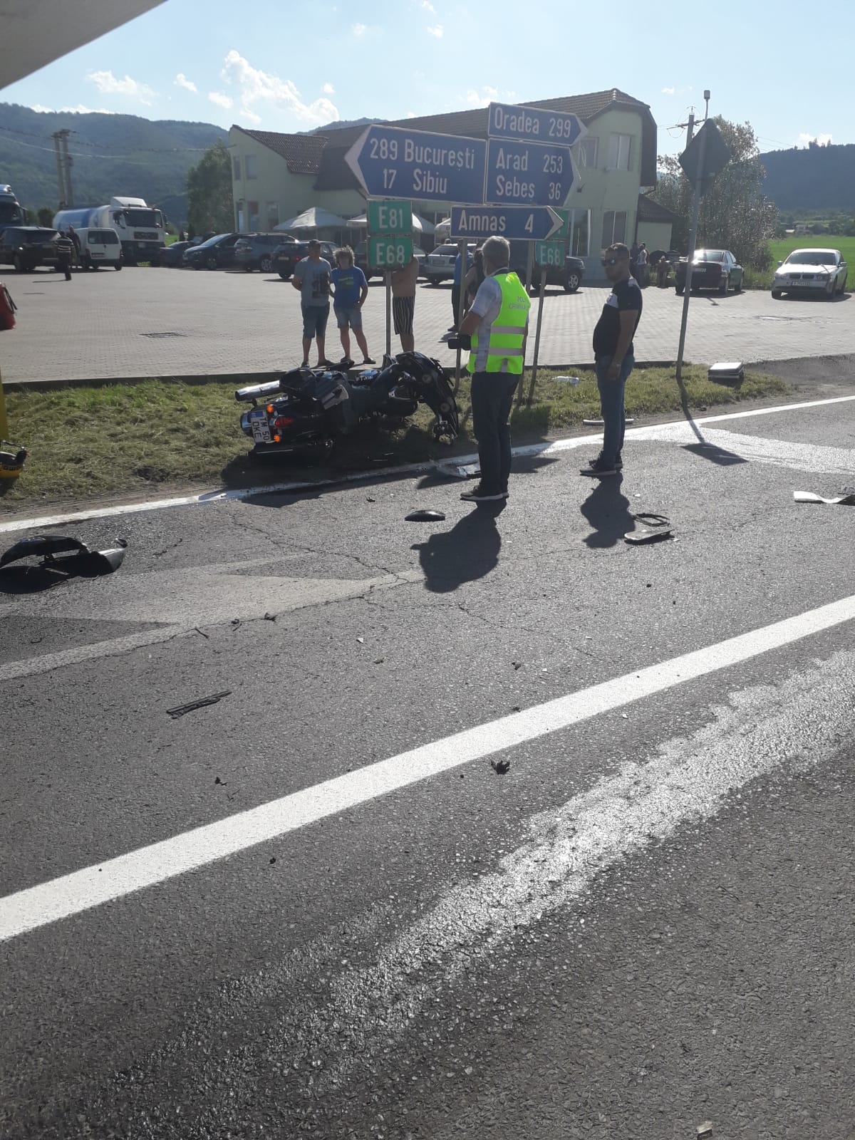Accident grav în Săliște. Șapte persoane, implicate