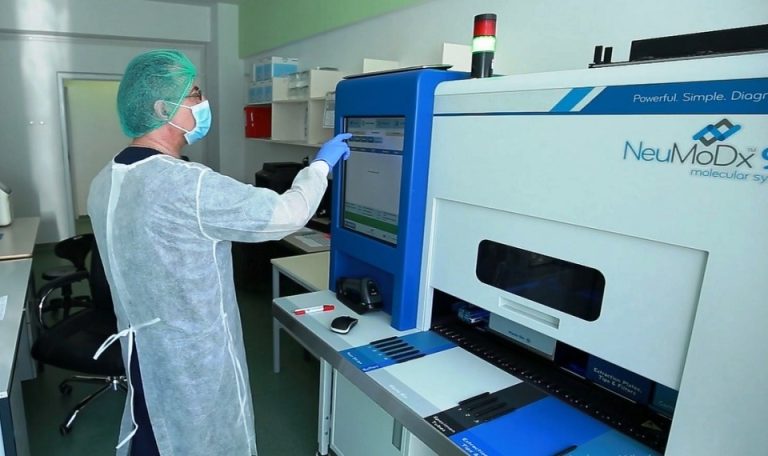 Spitalul Județean Sibiu are 3 aparate de testare Covid