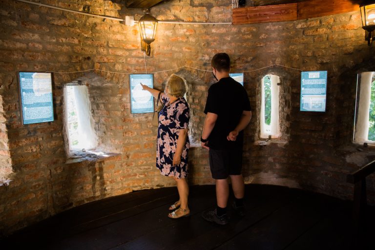 În turnurile de pe strada Cetății, pe urmele istoriei locale