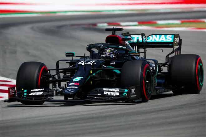 Lewis Hamilton a obținut al 96-lea pole position al carierei