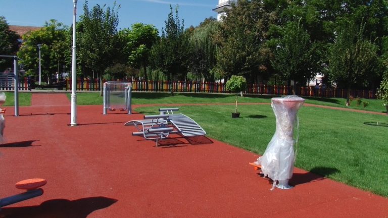 Mediaș: Locul de joacă din Vitrometan va fi terminat în două săptămâni