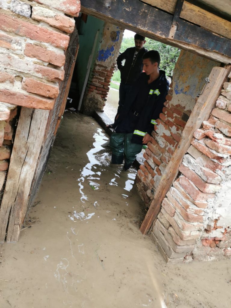 Gospodării inundate în județul Sibiu, în urma ploilor