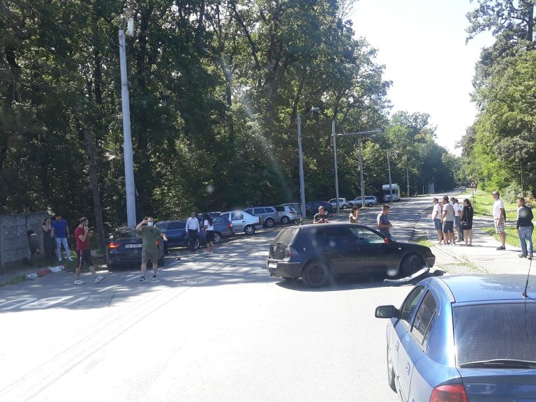 Accident pe Calea Dumbrăvii. Sibiancă ce se afla pe trotuar, rănită