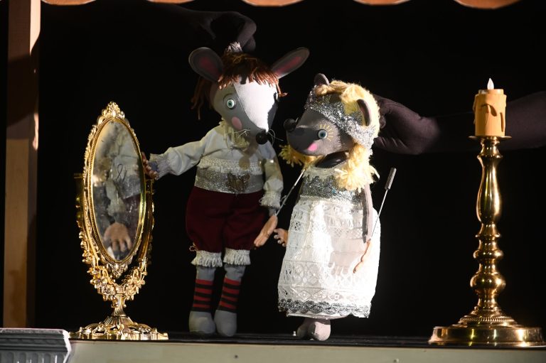 A opta „minune a lumii” revine la Teatrul „Gong”, în septembrie