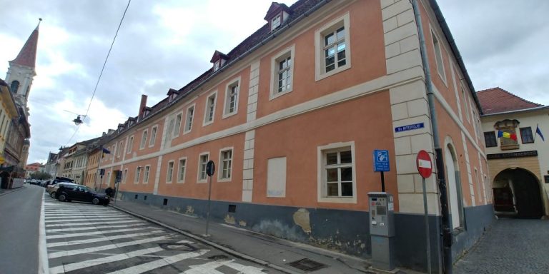 Zece sibieni au devenit asistenți maternali profesioniști