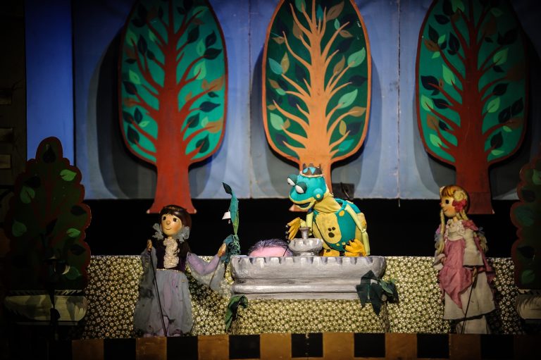 „Broscuța fermecată” încheie vara la Teatrul „Gong”