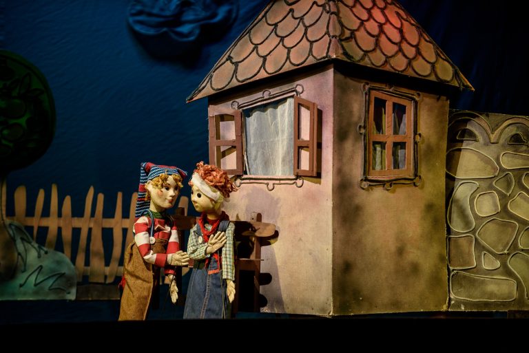 „Micii detectivi” poposesc, un weekend, la „Gong”