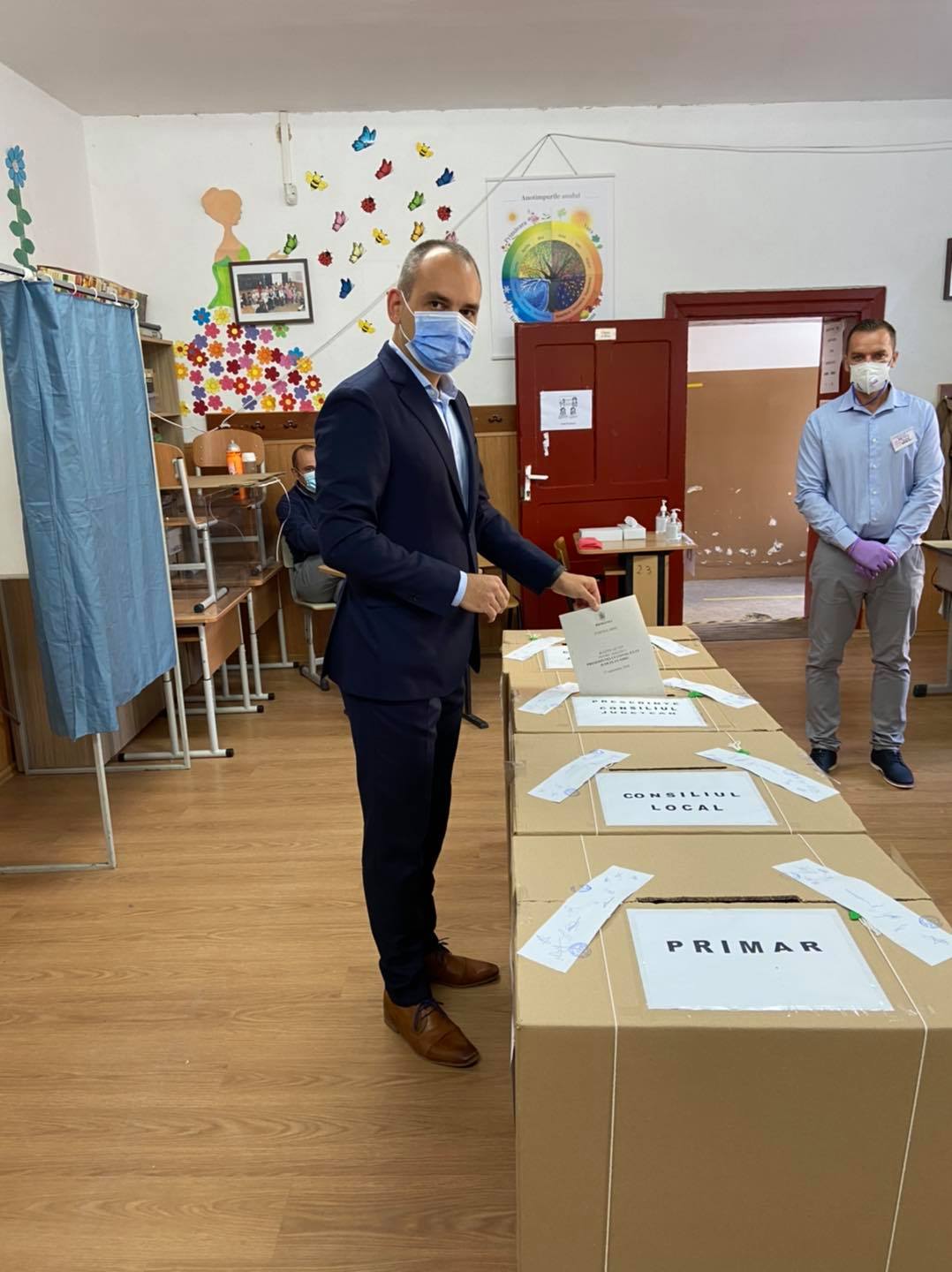 VIDEO | Adrian Echert, candidatul USR PLUS la președinția CJ Sibiu: „E important să aducem acum un nou tip de politicieni!”