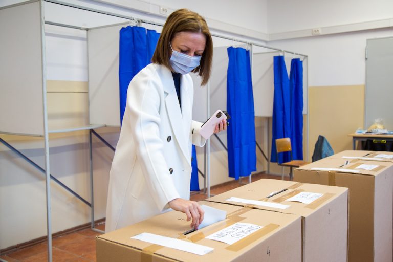 Cum au fost împărțite voturile la președinția CJ Sibiu. Daniela Cîmpean a obținut 51,52%