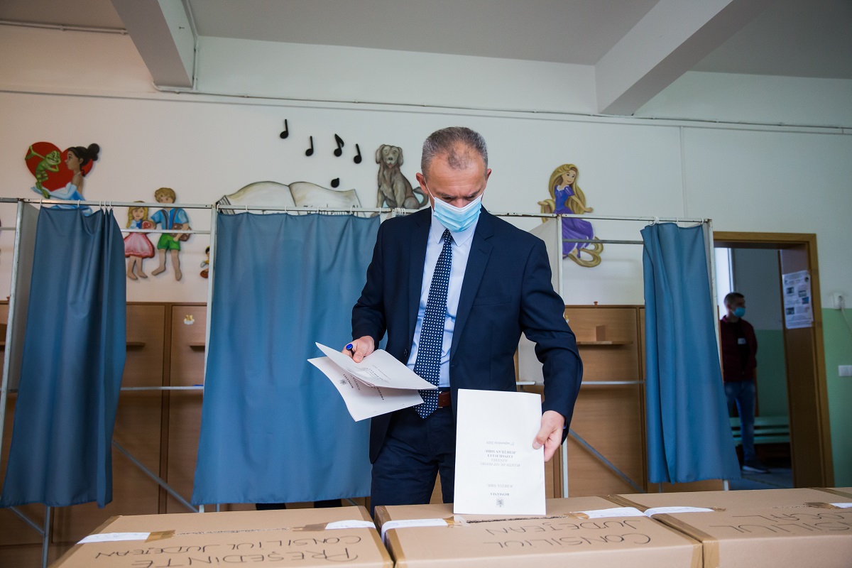 VIDEO | Raul Apostoiu, candidat USR PLUS la Primăria Sibiu: „Am votat cu speranța că Sibiul merită mult mai mult”