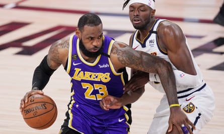 LeBron James s-a calificat în a 10-finală a carierei