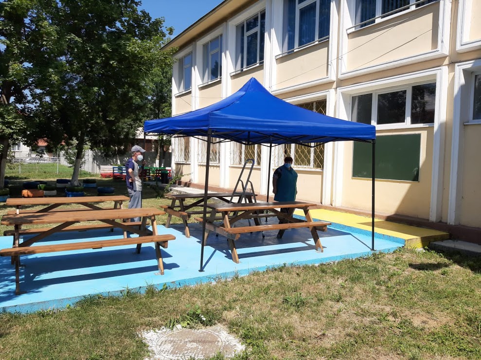 4.500 de tablete, măști, dezinfectant și plata închirierii containerelor pentru Școala „Caragiale”, asigurate de Primăria Sibiu