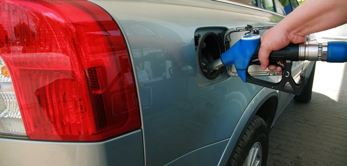 Carburanții s-au scumpit din nou. Prețurile se vor apropia în perioada următoare de 8 lei/litru