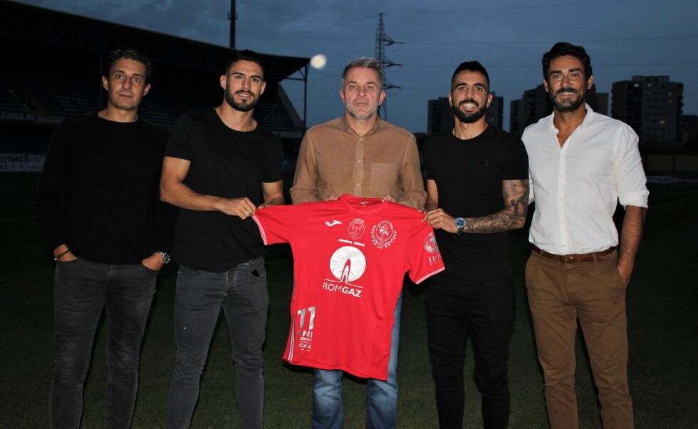 Gaz Metan a transferat doi atacanți portughezi și l-a împrumutat pe Ovidiu Horșia