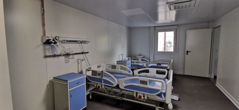 Pavilioanele modulare de la spitalul județean au fost finalizate