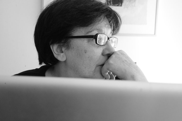 Curatorul Liviana Dan, despre felul în care a supraviețuit arta în contextul Covid: „A întâlnit pandemia și a fost constrânsă să se mute online”