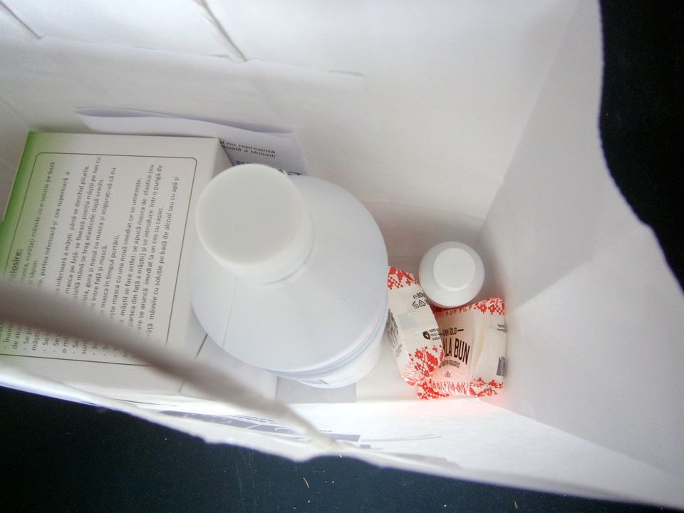 Pachete cu materiale dezinfectante pentru familiile nevoiașe din Copșa Mică