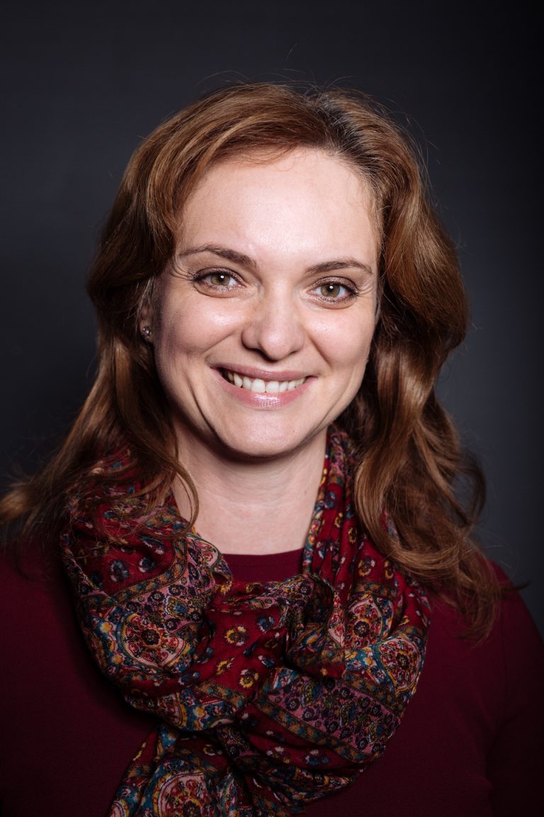 Premieră la TNRS: „Jocuri de scenă”, cu Mariana Mihu-Plier și Serenela Mureșan