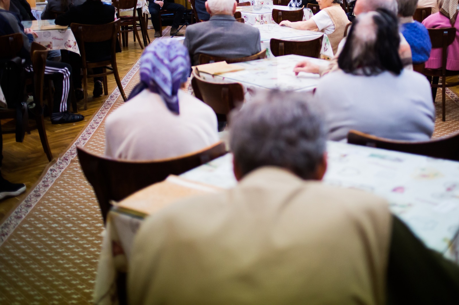 Vizitele din căminele pentru persoane vârstnice din județul Sibiu, înlocuite cu întâlnirile online