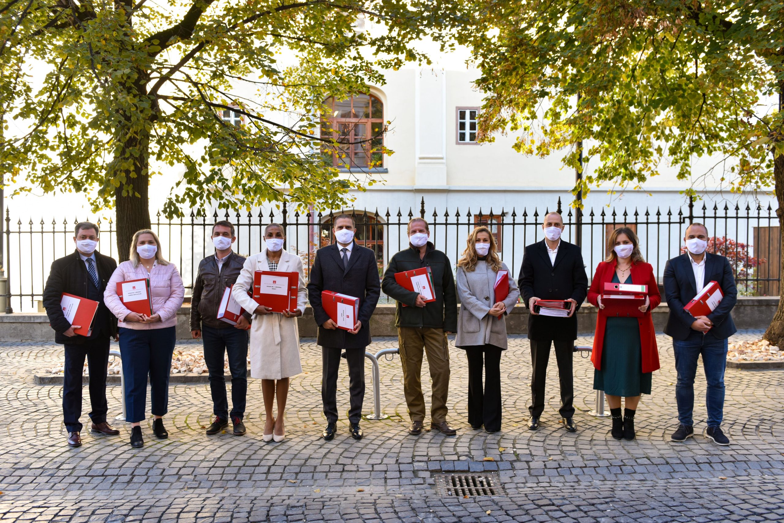 PSD Sibiu a depus lista candidaților pentru Parlamentul României. Bogdan Trif pentru Camera Deputaților, dr. Draia Cotizo, pentru Senat