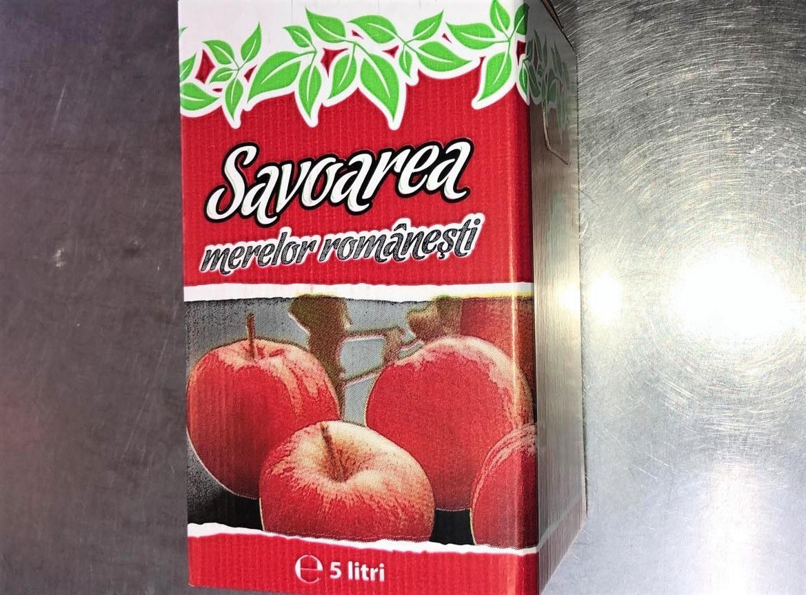 ULBS vinde șapte tone de suc de mere, la Cantina Studențească