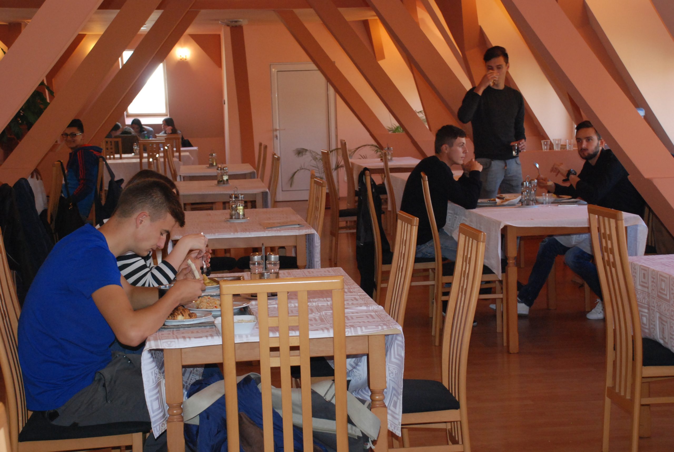 Cantina studențească a ULBS, închisă în minivacanța de 1 Decembrie