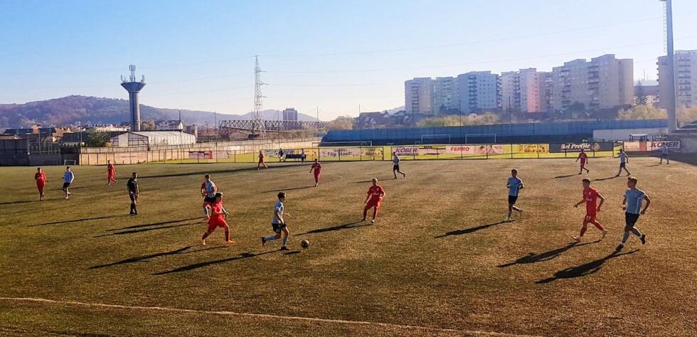 Gaz Metan a învins LPS Banatul Timișoara la U19 și a remizat la U17