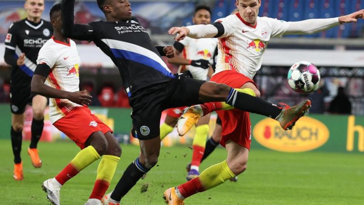 Leipzig rămâne în lupta la titlu cu Bayern, după un succes greu în etapa a 9-a