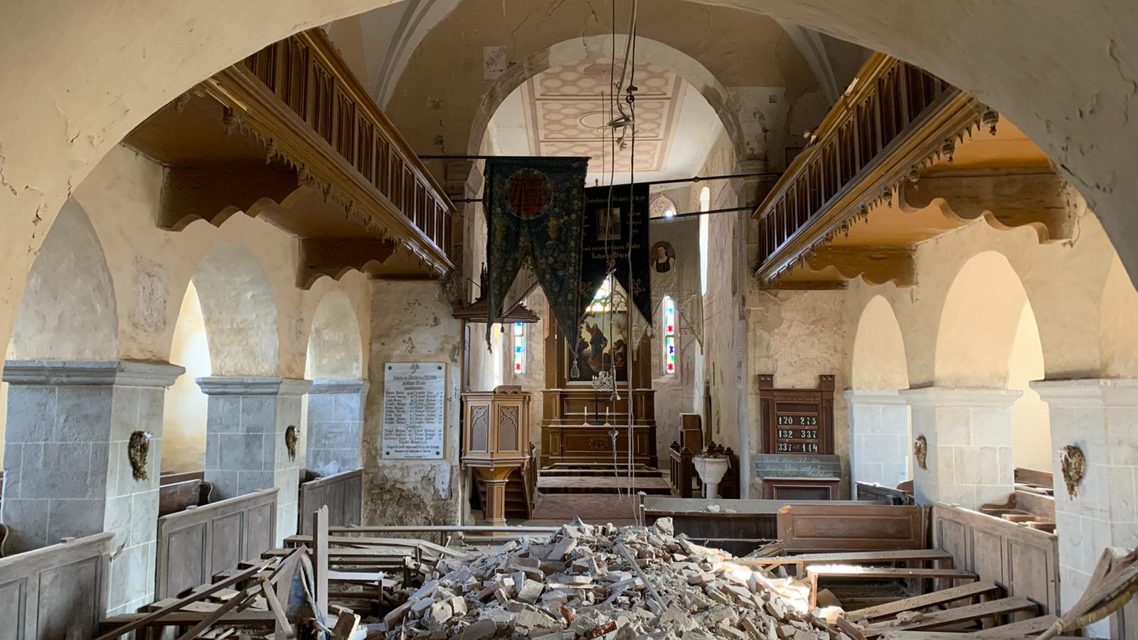 Tavanul Bisericii Evanghelice din Alțâna s-a prăbușit