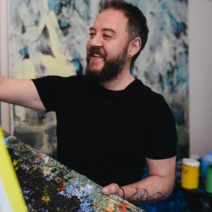 Pictorul sibian Bogdan Mihai Radu, decorat de Iohannis cu Ordinul „Meritul Cultural” în grad de Cavaler