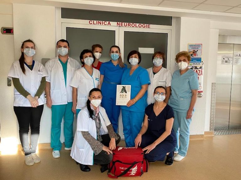 Neurologii SCJU Sibiu, medaliați cu aur de către Societatea Europeană de AVC