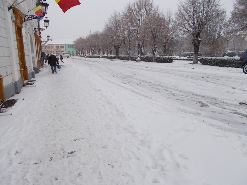 Primăria Sibiu, pregătită pentru deszăpezire. Meteorologii au anunțat că astăzi încep ninsorile
