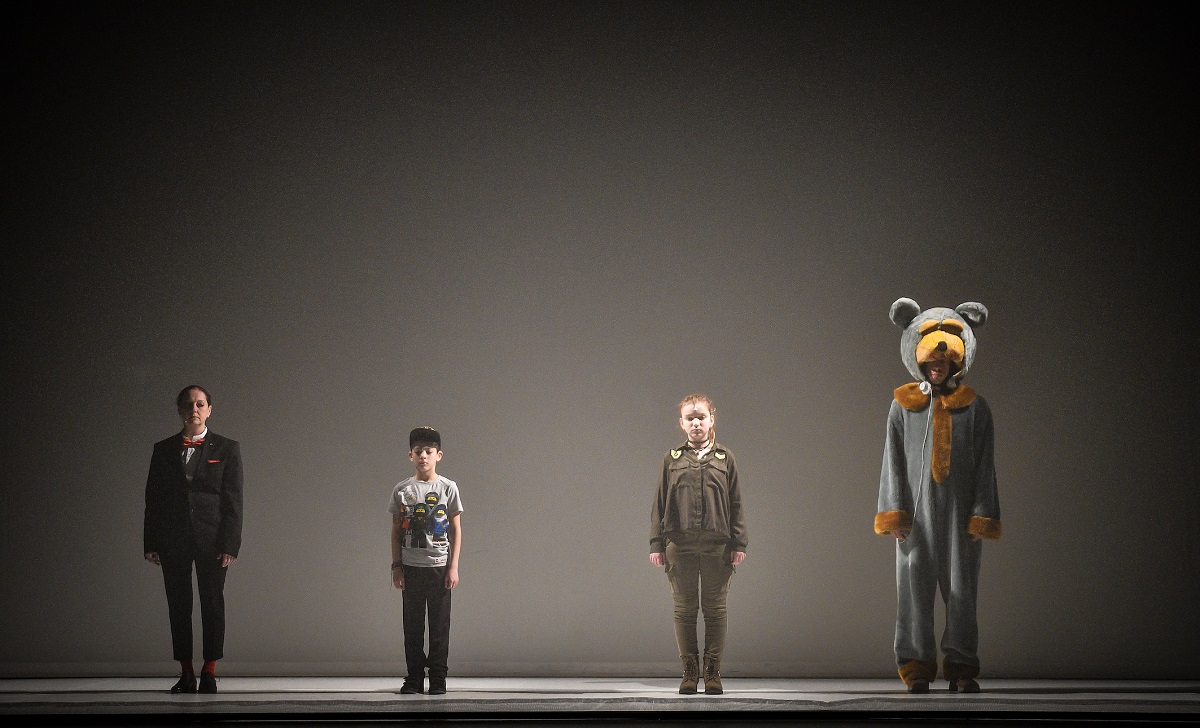 Teatrul „Gong” duce „Visând glasuri”, online, în Polonia