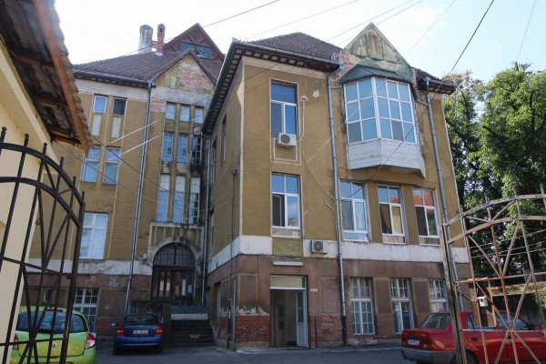 Focar COVID-19 la Neurologie. 21 de angajați și 12 pacienți au coronavirus