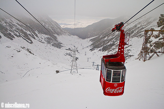 Telecabinele şi telegondolele vor circula cu geamurile deschise