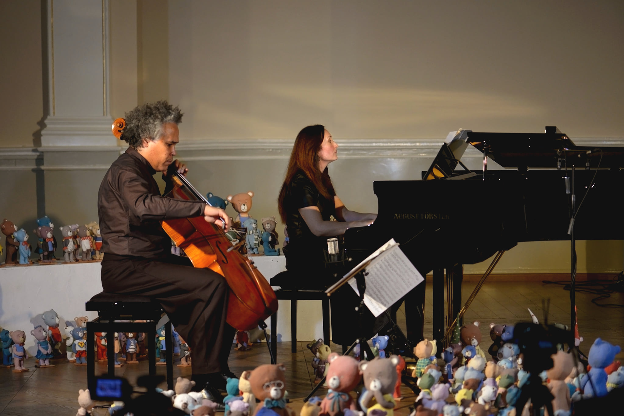 250 de ursuleți din ceramică au ascultat concertul dedicat lui Beethoven, în Sala Oglinzilor