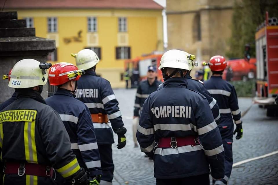 Pompierii sibieni au controlat hotelurile, bisericile, supermarketurile și mall-urile