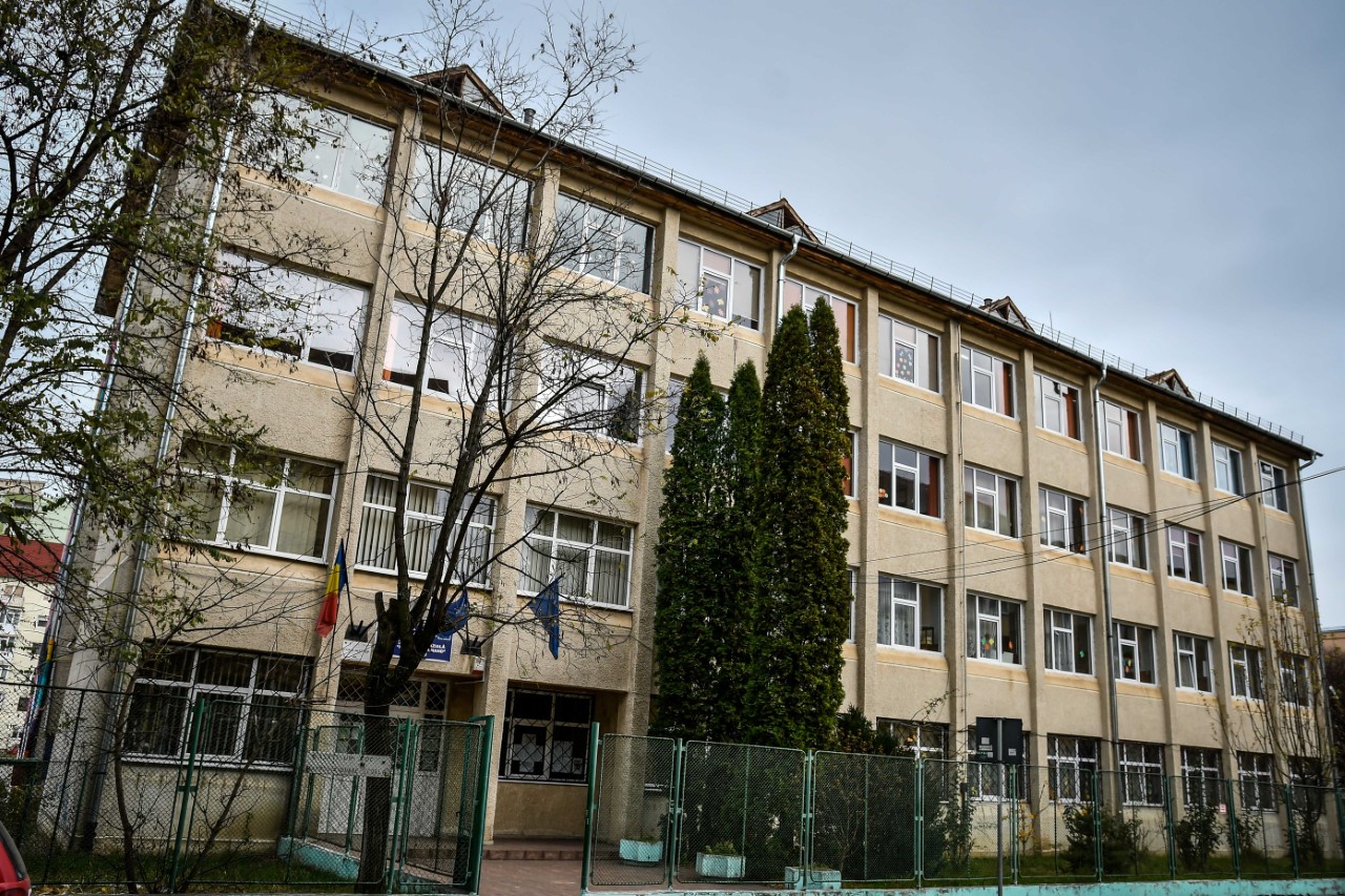 Peste 11 milioane de lei pentru extinderea Școlii Regele Ferdinand și construcția unei săli de sport