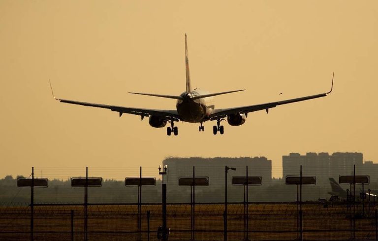 Franţa şi Portugalia au intrat în zona roşie, Spania în zona galbenă. Noua listă a ţărilor cu risc epidemiologic