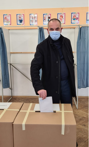 Nicolae Neagu, candidatul PNL Sibiu care deschide lista pentru Senat: „Am votat pentru o Românie normală, educată și europeană”