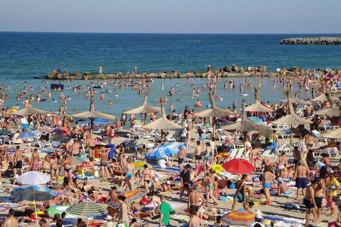 Vouchere de vacanță în valoare de 1.450 de lei pentru bugetari și în 2021