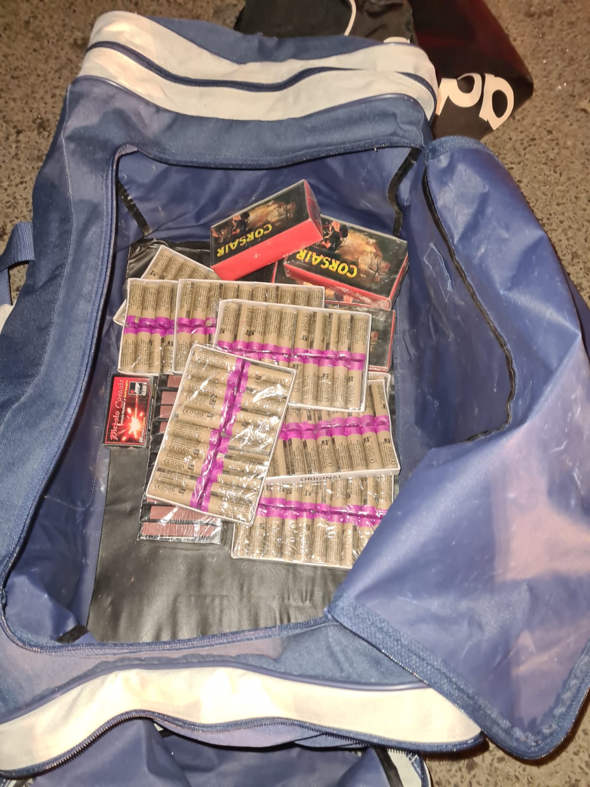 FOTO: 15.000 de petarde și articole pirotehnice, descoperite de polițiști în 31 decembrie