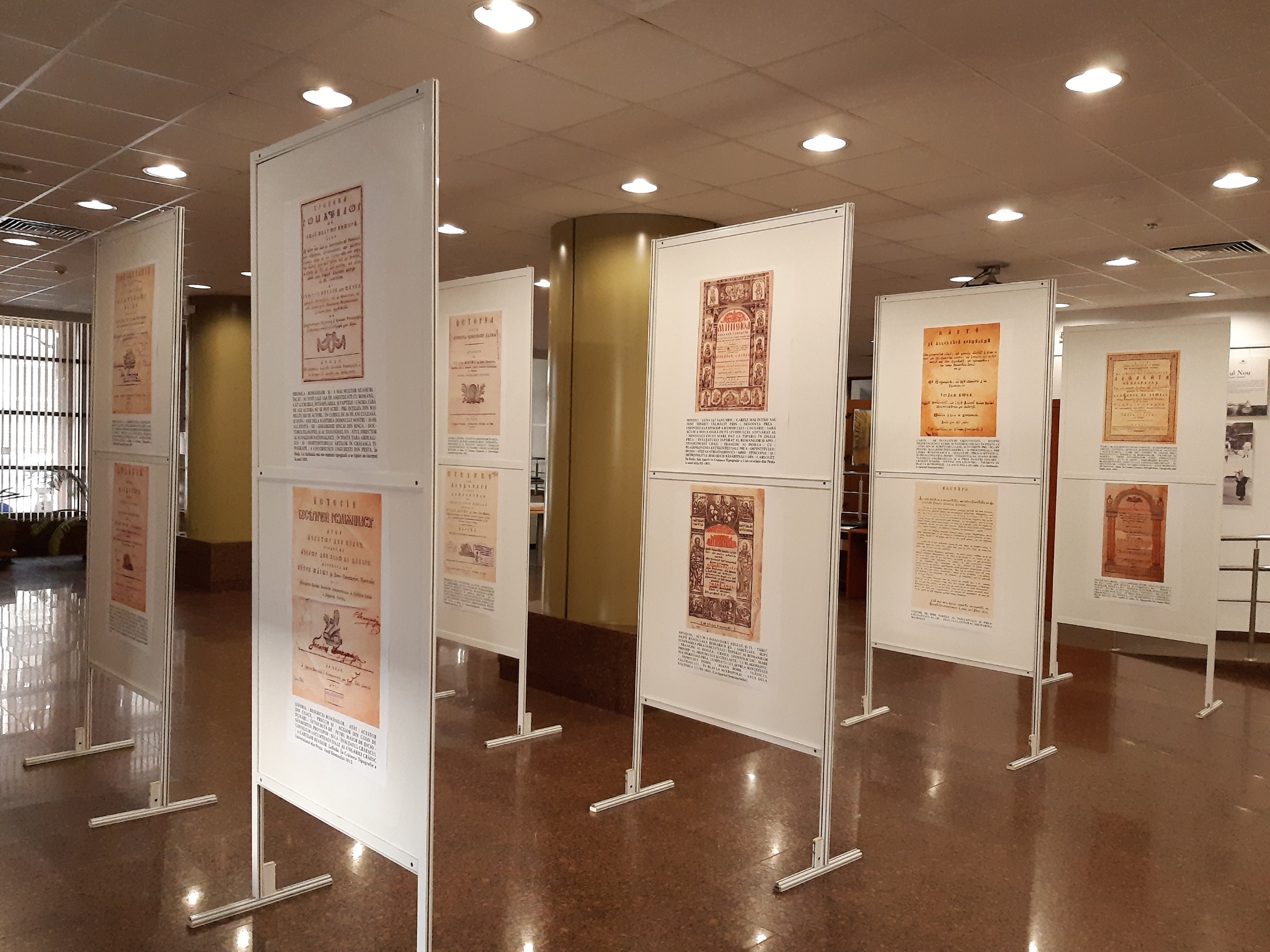 Expoziții de carte, oferite în dar de Ziua Națională a Culturii, la Biblioteca Județeană ASTRA Sibiu
